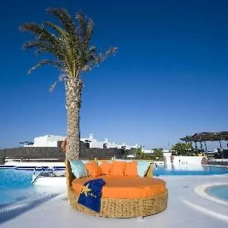 Mit Geraeumiger Terrasse By Interhome Ferienhaus